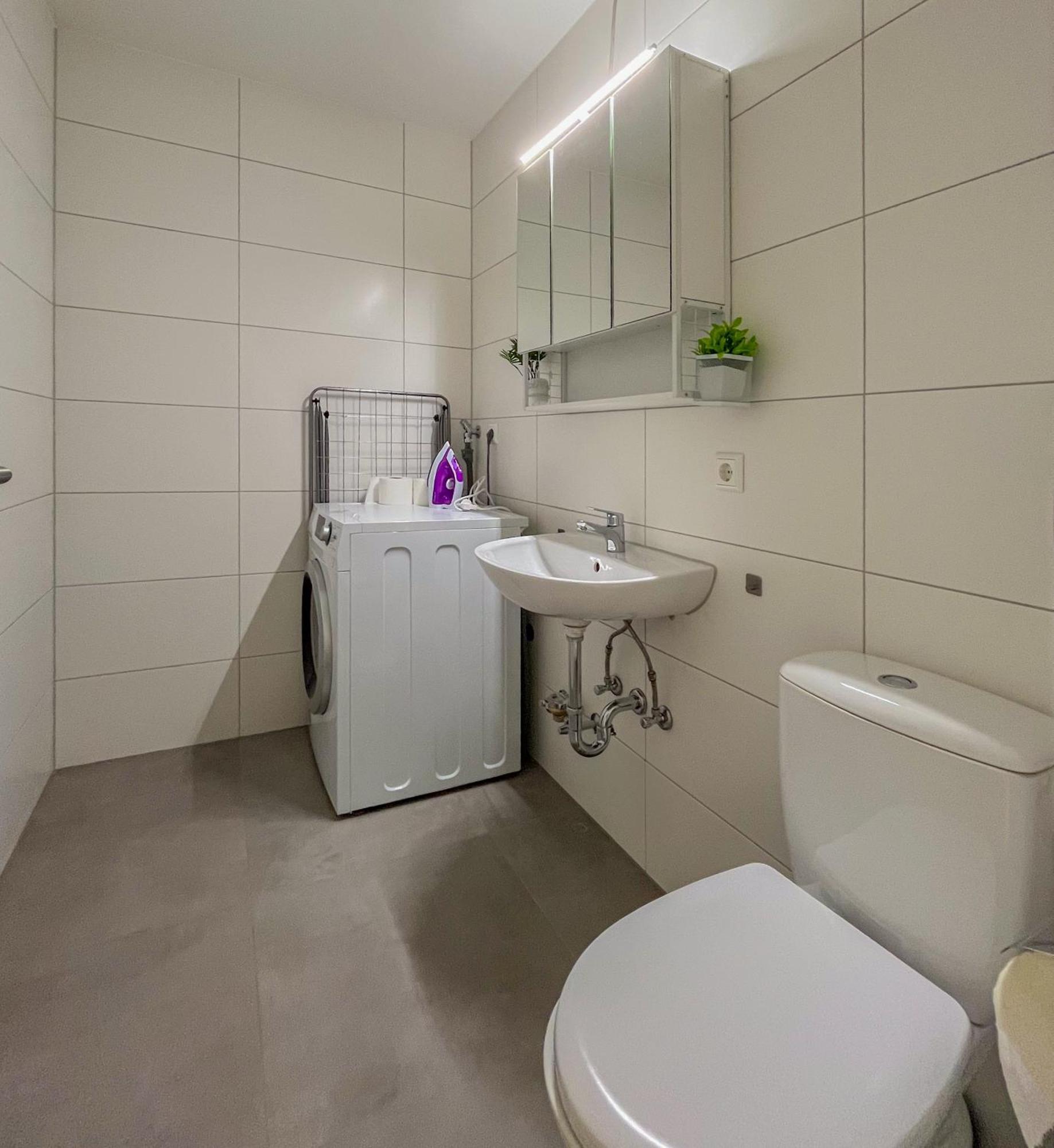 Rosenberg-Suites - Zentral, Stellplatz, Grosse Terasse, Business & Privat 海尔布隆 外观 照片